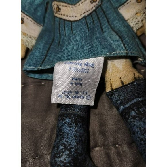 Hallmark George and Marth Washington Bicentennial Commorative Dolls - Picture 4 of 5